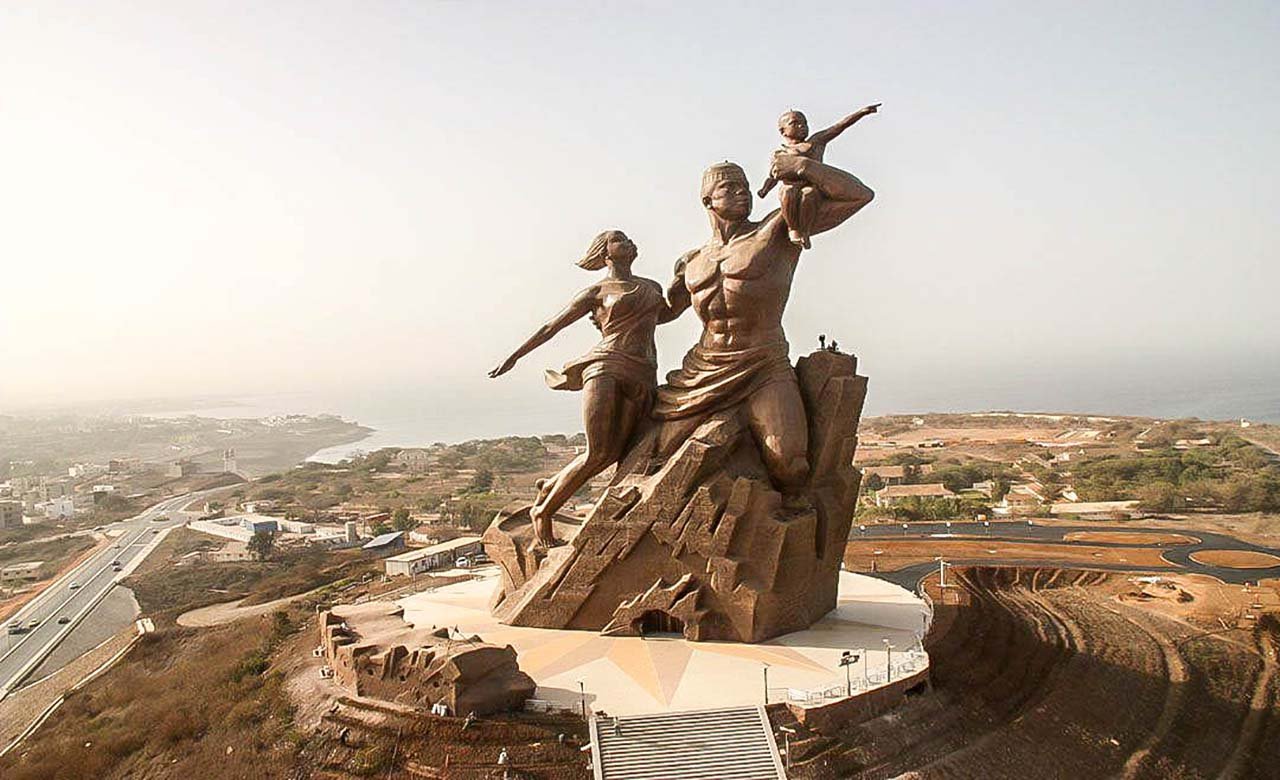 Monument_de_la_Renaissance_africaine2-2